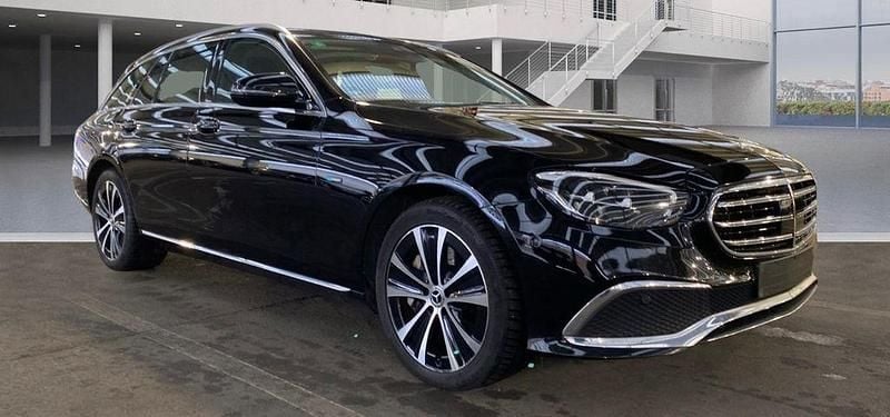 Gebraucht Mercedes E300 194 PS (142 kW) 2020 Schwarz Kombi