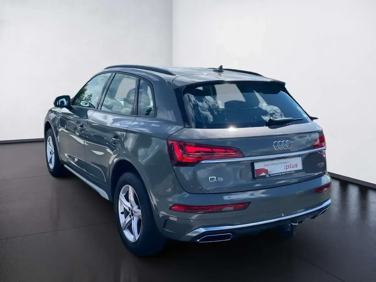Gebraucht Audi Q5 S-Line 204 PS (150 kW) 2025 Grau SUV