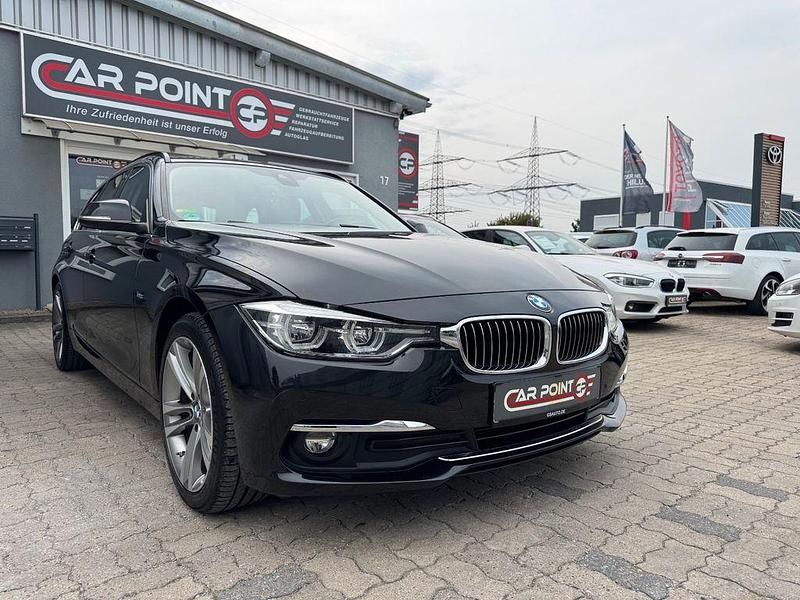 Schwarz Gebraucht 2017 BMW 320 Luxury Line Kombi | 18.999 € (Fairer Preis) - Bild 1/4