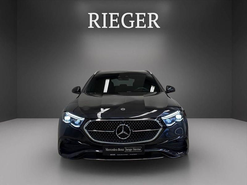 Gebraucht Mercedes E300 AMG 204 PS (150 kW) 2024 Grau Limousine