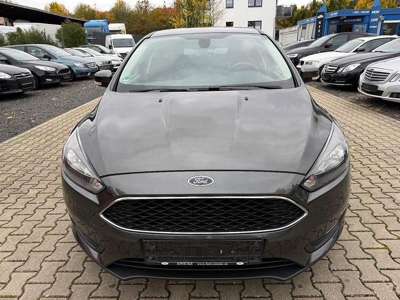 Używany Ford Focus Titanium 125 KM (91 kW) 2016 Szary Sedan/Limuzyna