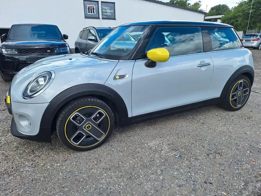 Gebraucht Mini Cooper SE 135 kW (184 PS) 2020 Silber Kleinwagen