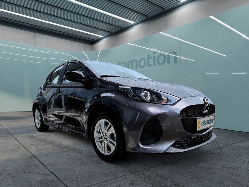 Grau Gebraucht 2024 Mazda 2 Center-Line Limousine | 23.490 € (Teuer) - Bild 1/3