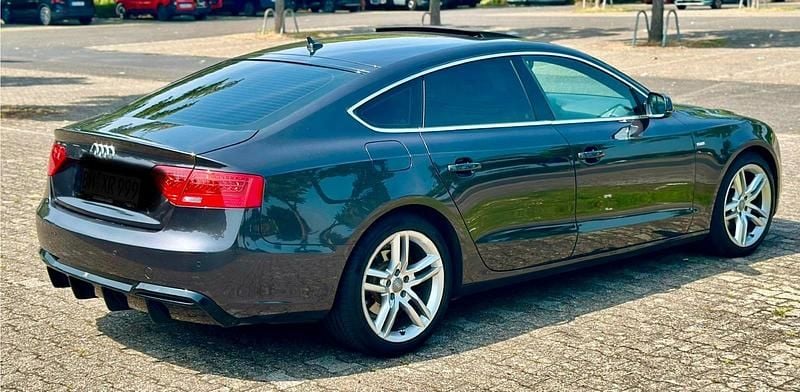 Grau Gebraucht 2014 Audi A5 Sportback Comfort Limousine | 16.500 € (Fairer Preis) - Bild 1/4