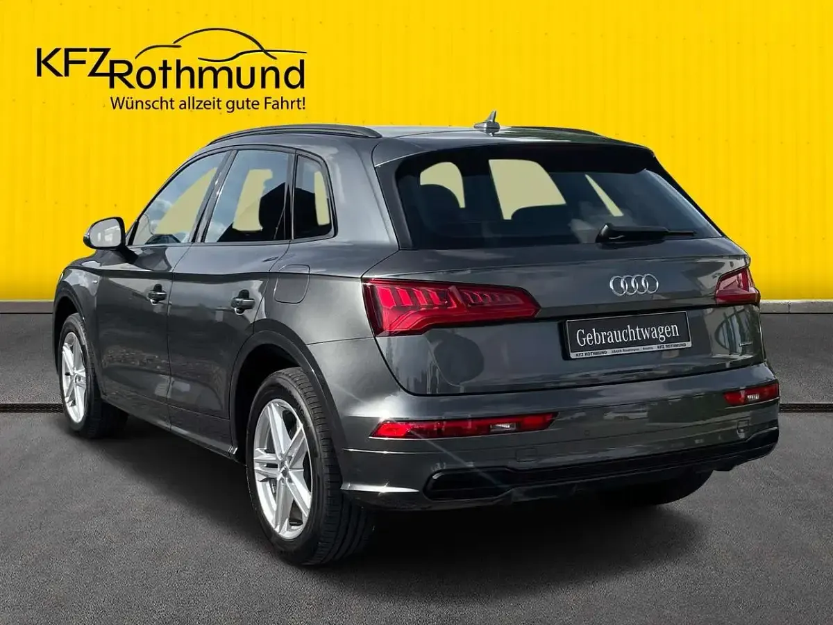 Gebraucht Audi Q5 Sport 252 PS (185 kW) 2020 Daytonagrau perleffekt SUV