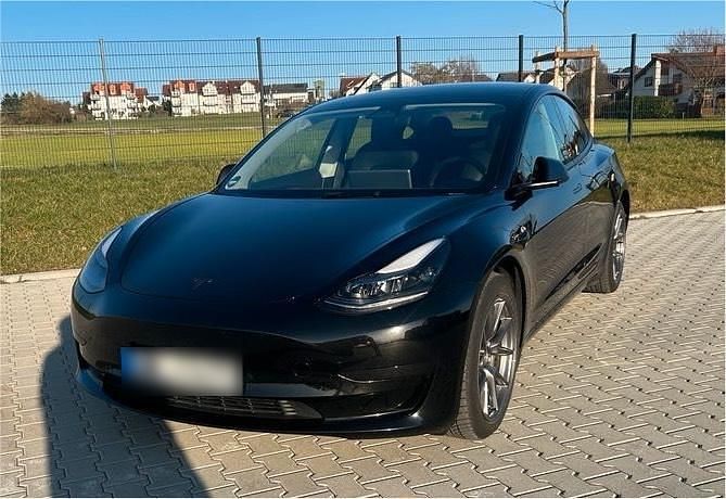Gebraucht Tesla Model 3 Standard Range 208 kW (283 PS) 2022 Schwarz Limousine