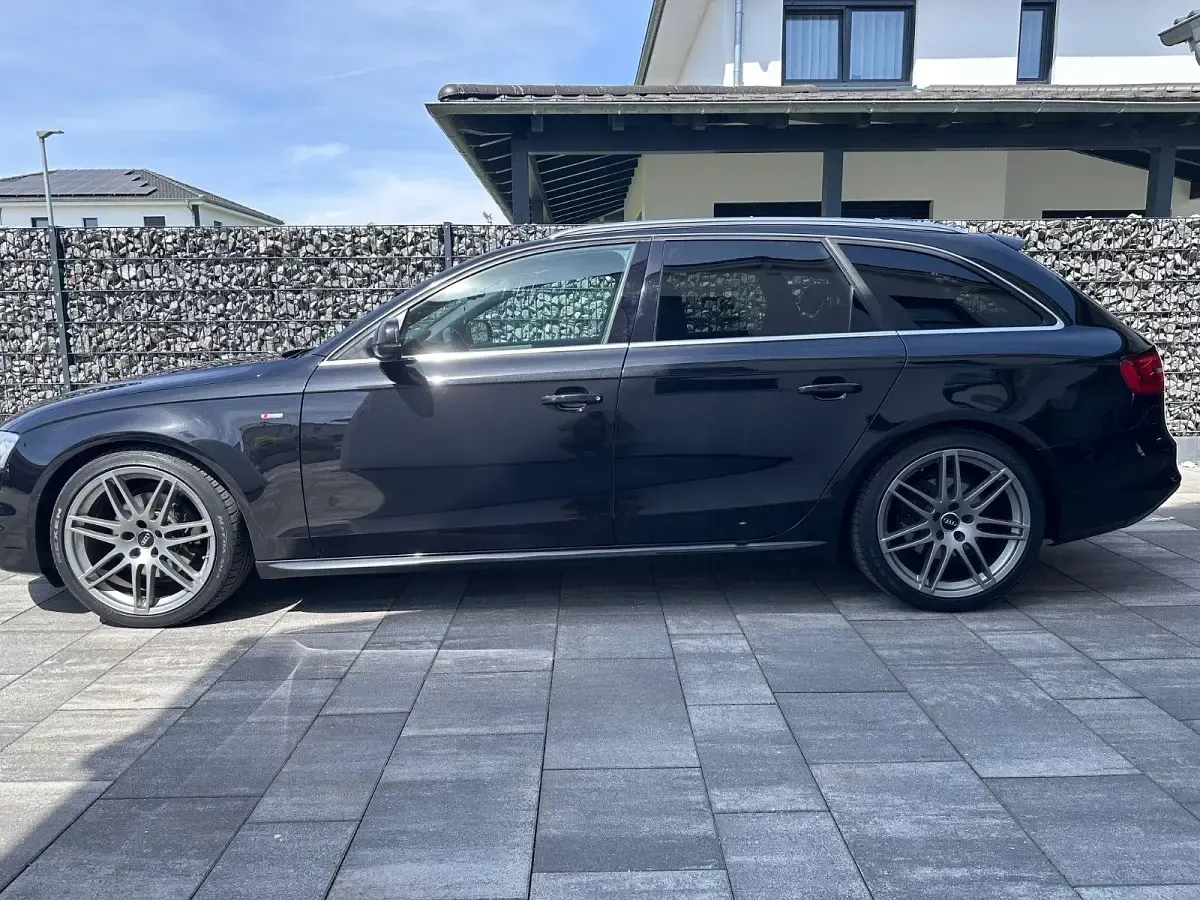 Gebraucht Audi A4 S-Line 177 PS (130 kW) 2014 Schwarz Kombi