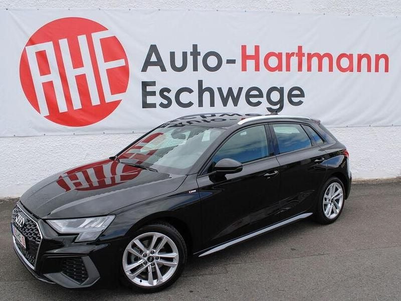Schwarz Gebraucht 2023 Audi A3 Basis | 28.779 € (Teuer) - Bild 1/4