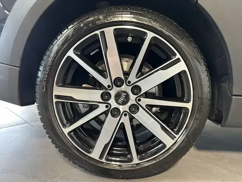 Używany Mini Cooper S Classic 178 KM (130 kW) 2022 Czarny Hatchback