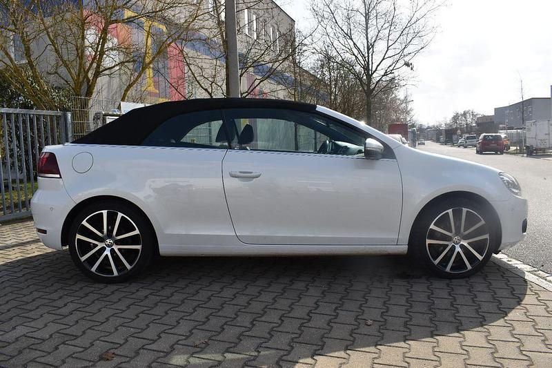 Gebraucht VW Golf Cabriolet Exclusive 140 PS (102 kW) 2015 Weiß Cabrio