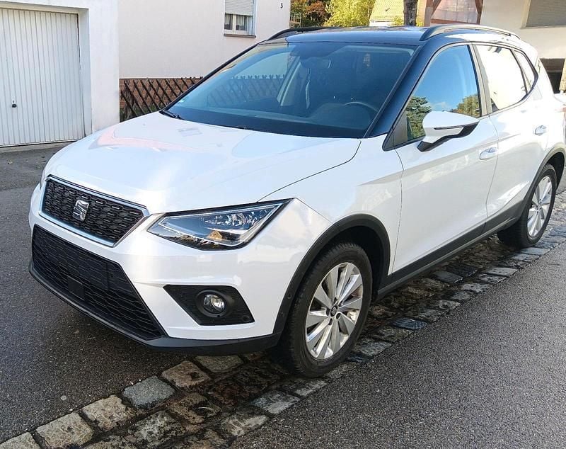 Weiß Gebraucht 2020 Seat Arona SUV | 9.999 € (Superpreis) - Bild 1/4