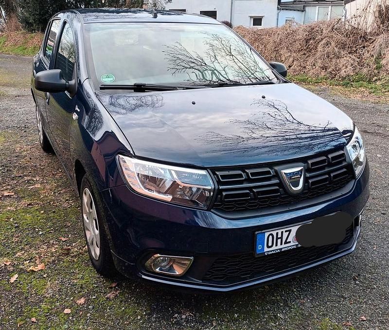 Blau Gebraucht 2019 Dacia Sandero Essentiel Limousine | 6.000 € (Guter Preis) - Bild 1/4