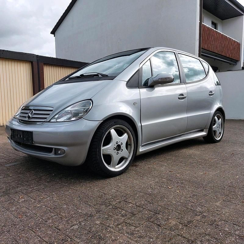 Grau Gebraucht 2003 Mercedes A210 Van / Kleinbus | 650 € (Superpreis) - Bild 1/4