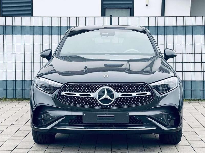Gebraucht Mercedes GLC200 AMG line Plus 227 PS (166 kW) 2023 Grau SUV