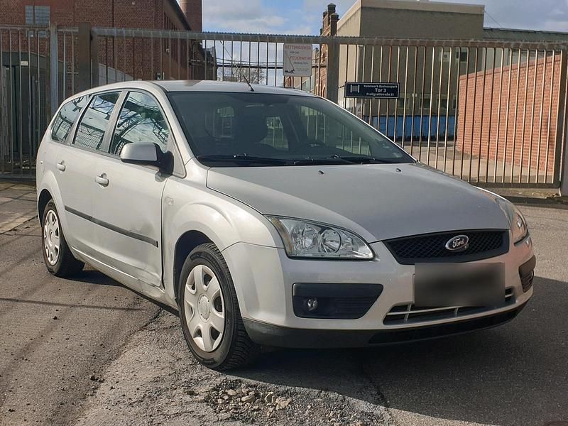 Gebraucht Ford Focus 2007 Grau Kombi