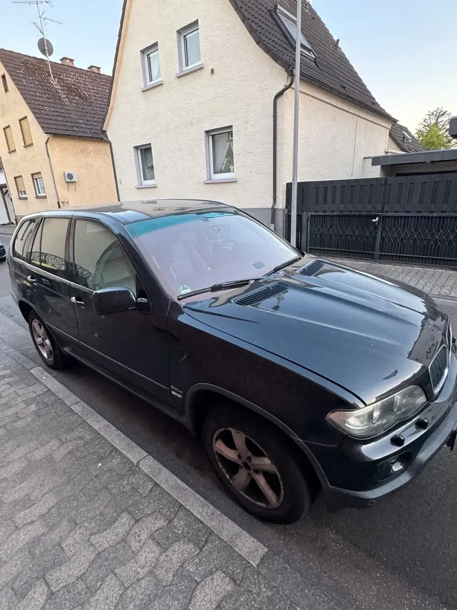 Gebraucht BMW X5 Basis 218 PS (160 kW) 2004 Schwarz SUV