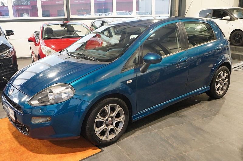 Grün Gebraucht 2012 Fiat Punto Sport Kleinwagen | 4.490 € (Fairer Preis) - Bild 1/4