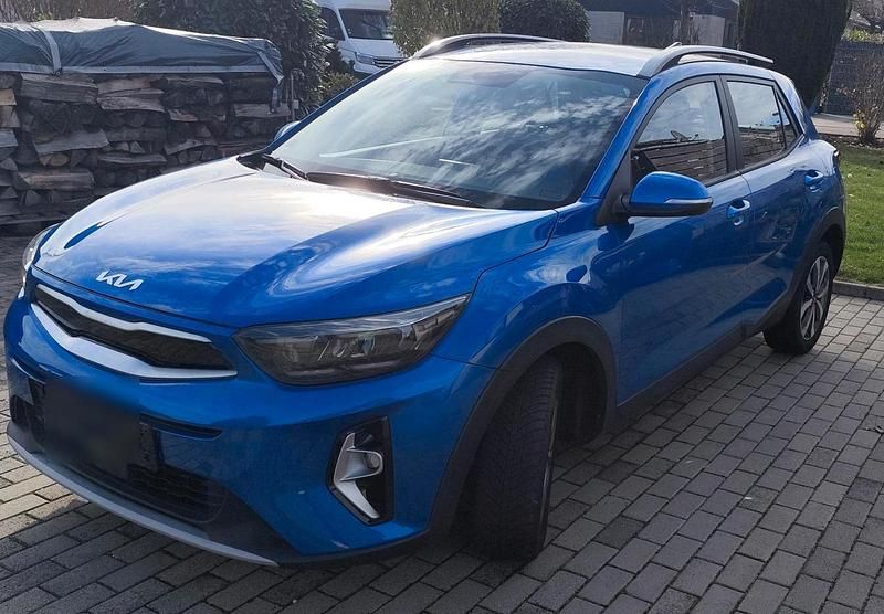 Gebraucht Kia Stonic 101 PS (74 kW) 2021 Blau SUV