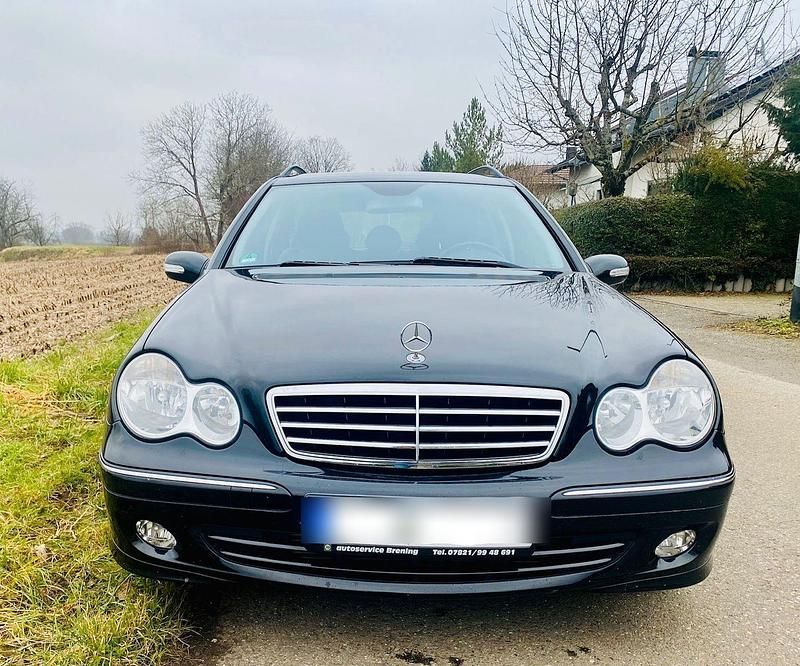 Gebraucht Mercedes C200 Avantgarde 163 PS (119 kW) 2005 Schwarz Kombi