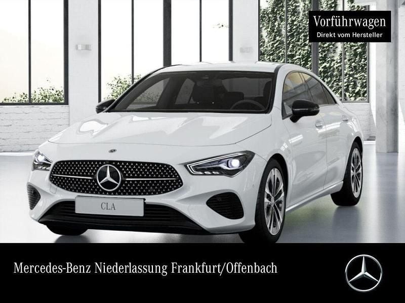 Weiß Gebraucht 2025 Mercedes CLA200 Progressive Limousine | 38.350 € (Fairer Preis) - Bild 1/4