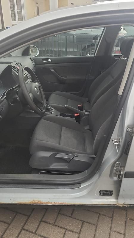 Gebraucht VW Golf V 102 PS (75 kW) 2005 Silber Kleinwagen