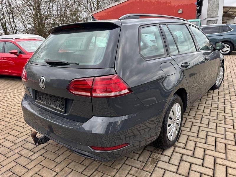 Gebraucht VW Golf VII 116 PS (85 kW) 2020 Grau Kombi