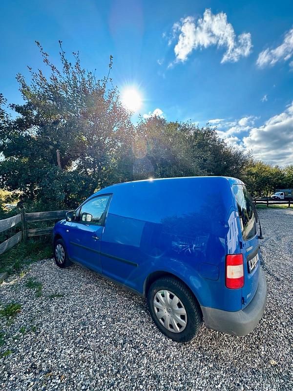 Blau Gebraucht 2006 VW Caddy Van / Kleinbus | 2.200 € (Teuer) - Bild 1/4
