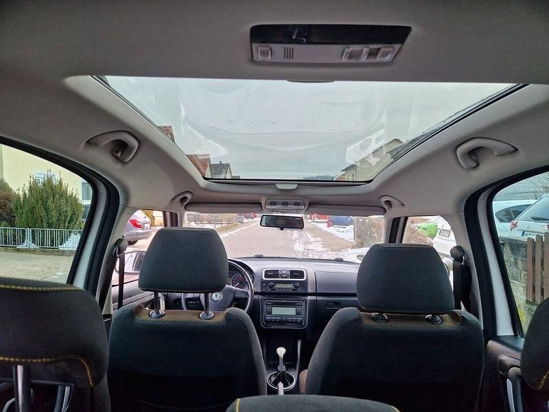 Gebraucht Skoda Roomster 105 PS (77 kW) 2008 Weiß Van / Kleinbus