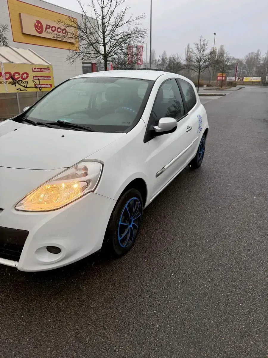 Gebraucht Renault Clio 70 PS (51 kW) 2014 Kleinwagen
