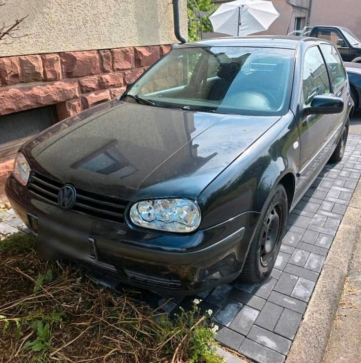 Schwarz Gebraucht 2003 VW Golf IV Kleinwagen | 399 € (Superpreis) - Bild 1/4