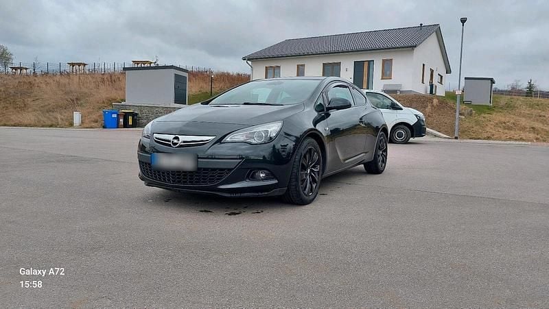 Gebraucht Opel Astra GTC 120 PS (88 kW) 2013 Schwarz Coupé