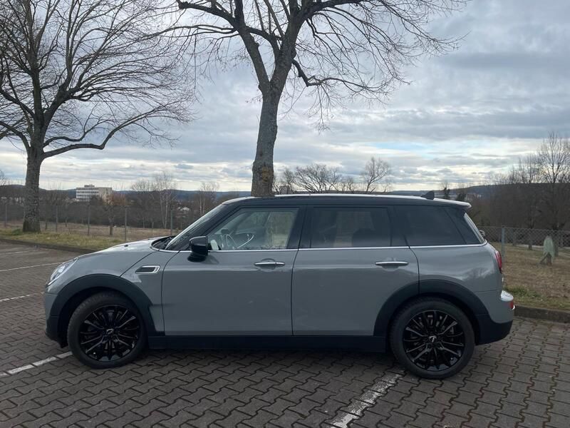 Grau Gebraucht 2020 Mini Cooper Clubman Kombi | 15.890 € (Guter Preis) - Bild 1/4