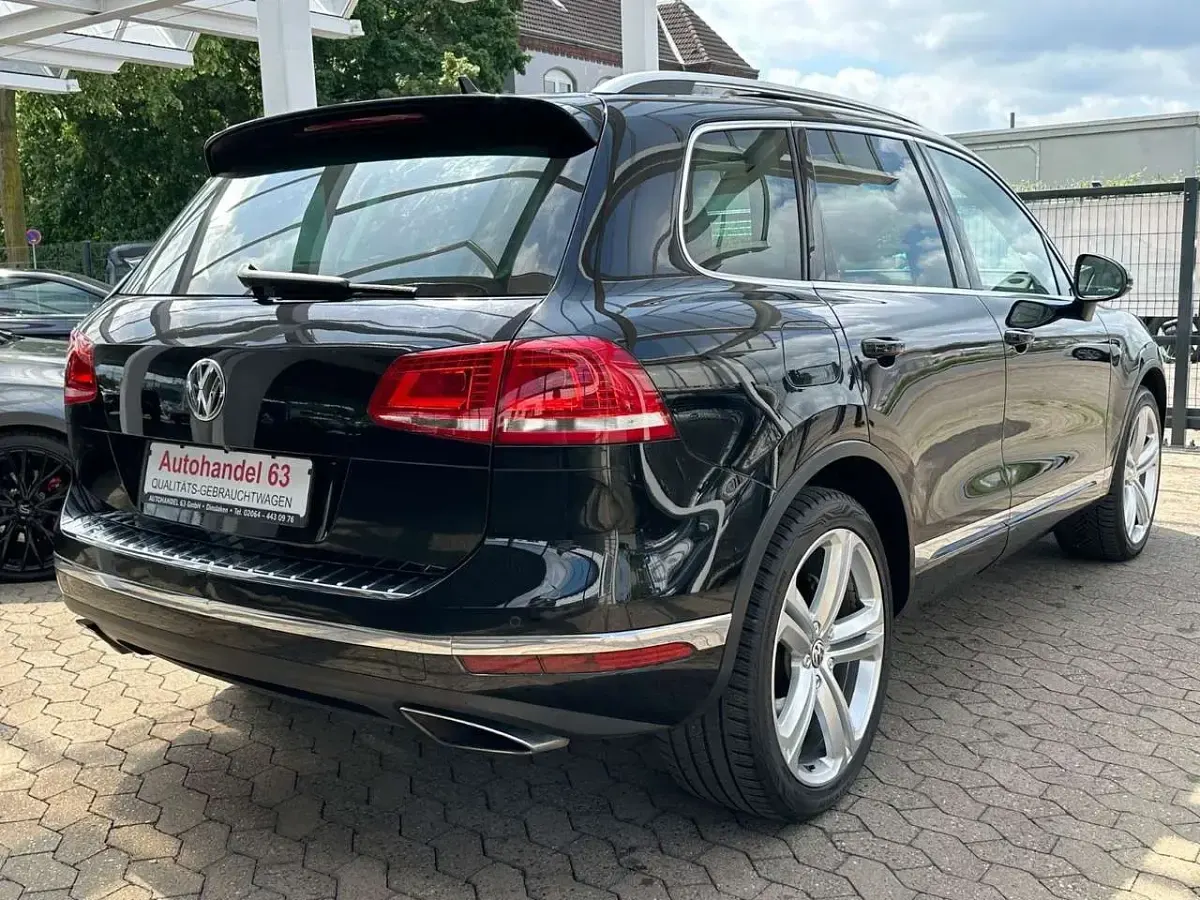 Używany VW Touareg Terrain Tech 262 KM (192 kW) 2015 Czarny SUV
