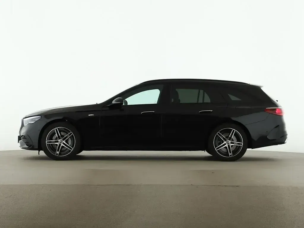 Gebraucht Mercedes E300 Premium 313 PS (230 kW) 2025 Schwarz Kombi