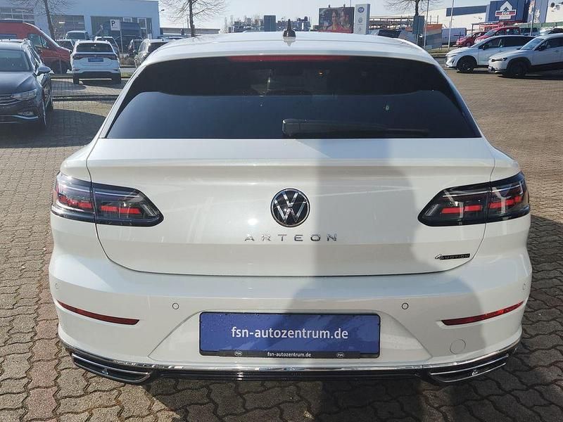 Gebraucht VW Arteon R-line 200 PS (147 kW) 2021 Oryxweiß perlmutteffekt Coupé