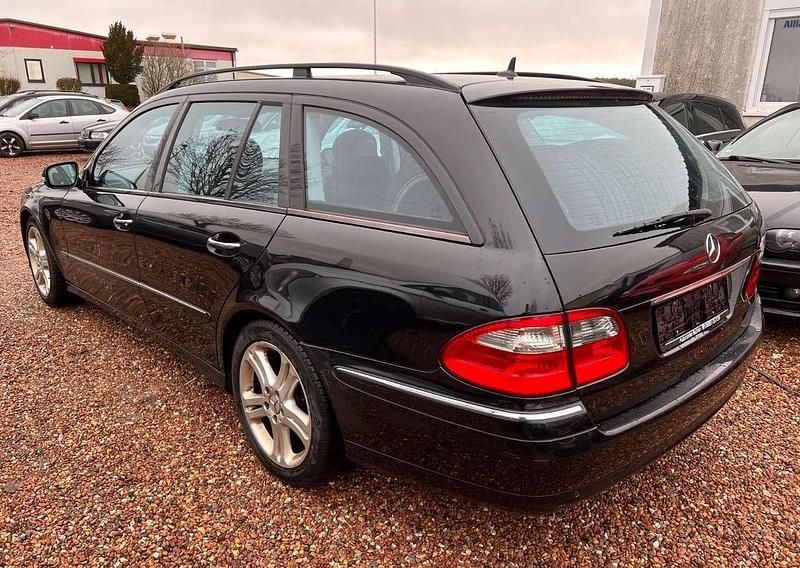 Gebraucht Mercedes E220 Avantgarde 170 PS (125 kW) 2008 Schwarz Kombi
