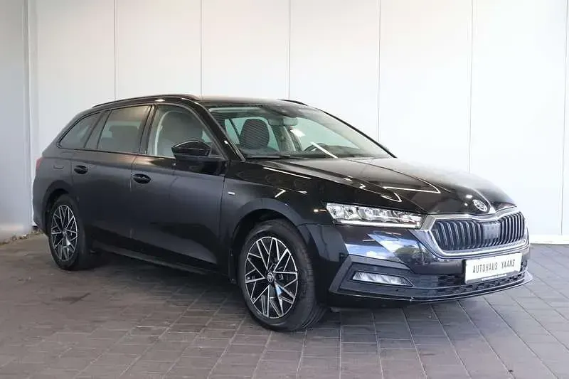 Usata Skoda Octavia Clever 116 CV (85 kW) 2022 Nero Station wagon