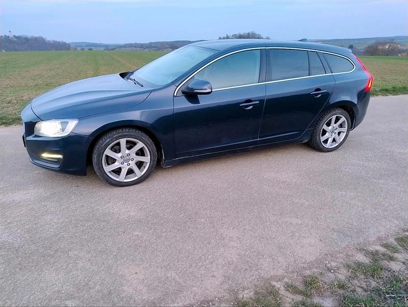 Gebraucht Volvo V60 215 PS (158 kW) 2014 Kombi