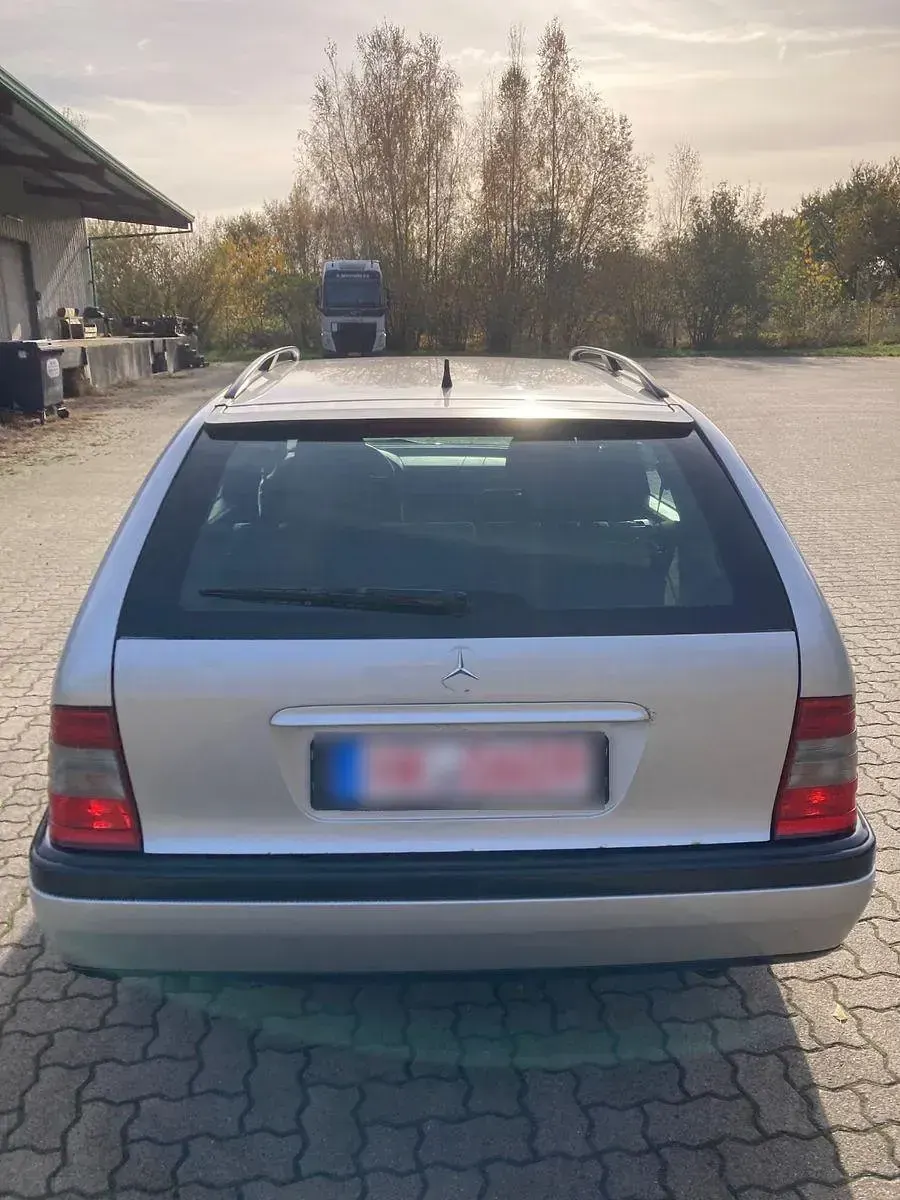 Gebraucht Mercedes C230 Classic 150 PS (110 kW) 1997 Silber Kombi