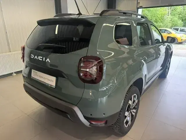 Gebraucht Dacia Duster Journey 150 PS (110 kW) 2024 Safarigrüngrau SUV