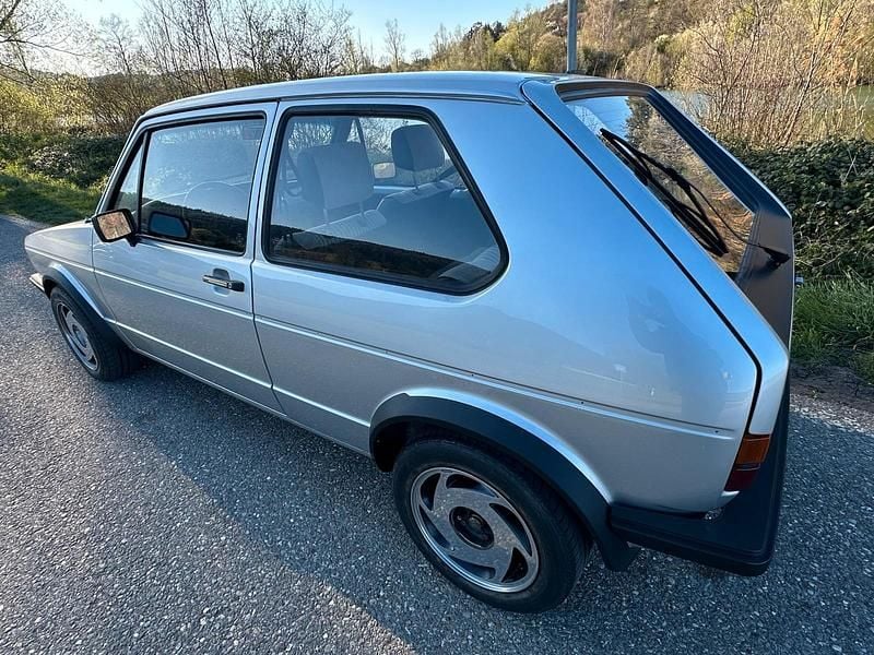 Gebraucht VW Golf I GTD 69 PS (50 kW) 1982 Silber Kleinwagen