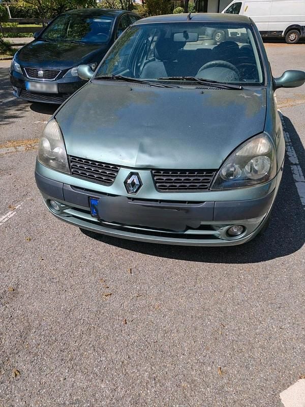 Gebraucht Renault Clio II 75 PS (55 kW) 2005 Grün Limousine