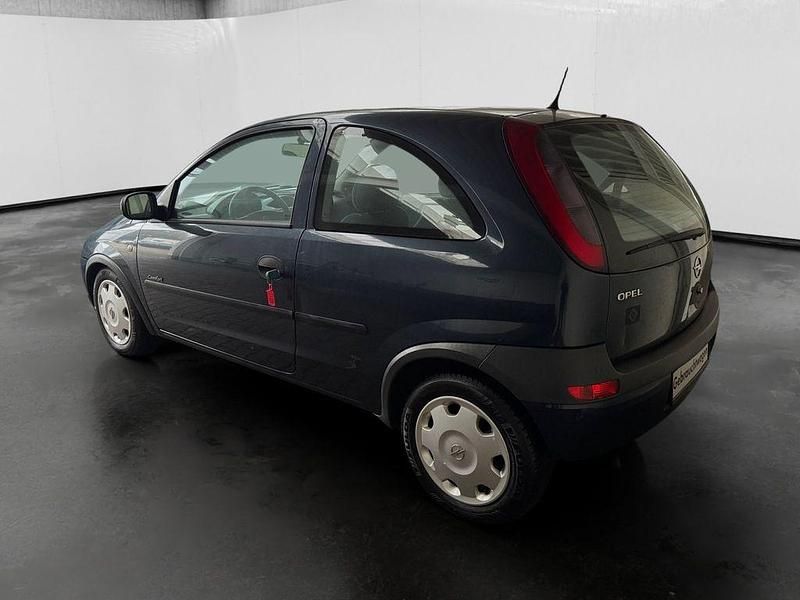 Gebraucht Opel Corsa 75 PS (55 kW) 2001 Blau Limousine