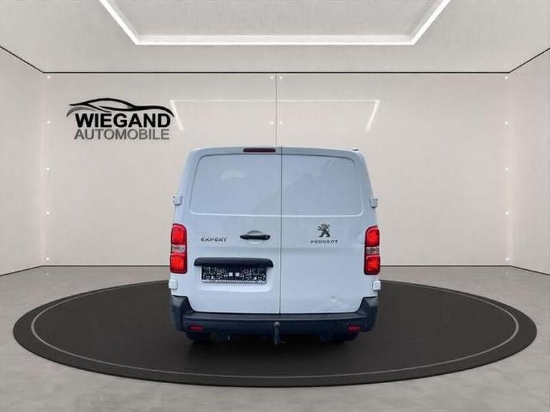 Gebraucht Peugeot Expert 177 PS (130 kW) 2022 Weiß Van