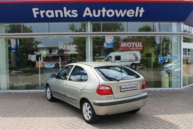 Gebraucht Renault Mégane II Expression 107 PS (78 kW) 2002 Grün metallic Limousine