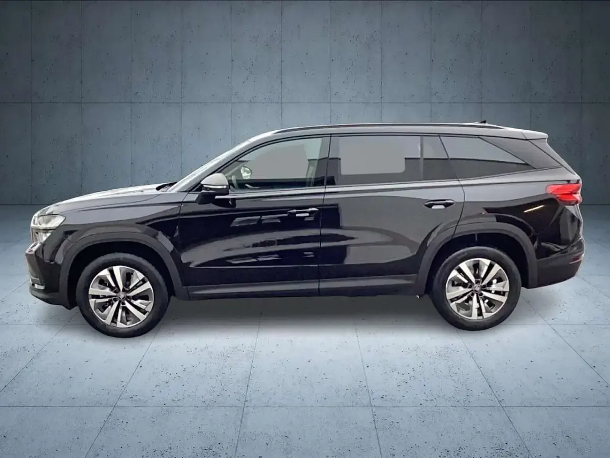 Neu Skoda Kodiaq Selection 193 PS (141 kW) 2026 Blackmagic perleffekt SUV