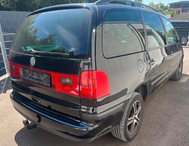 Gebraucht VW Sharan 203 PS (149 kW) 2003 Schwarz Van / Kleinbus
