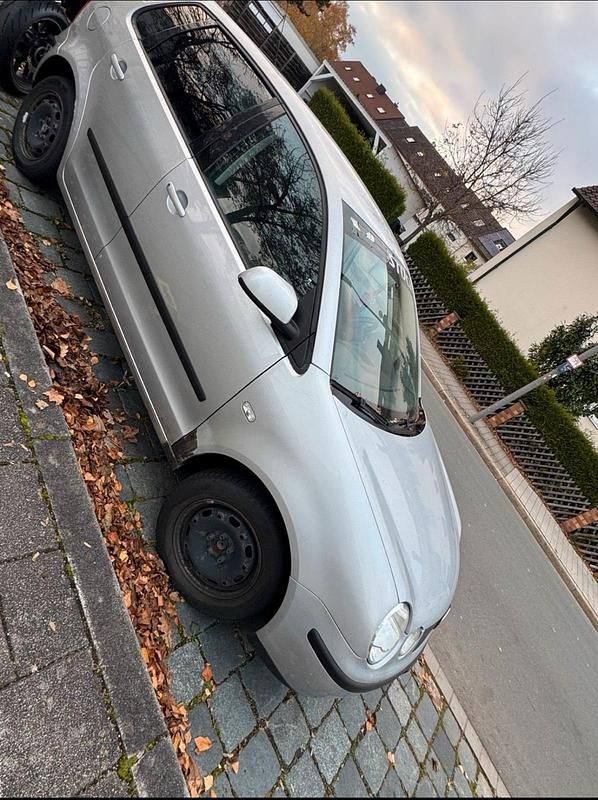 Gebraucht VW Polo 63 PS (46 kW) 2002 Grau Kombi