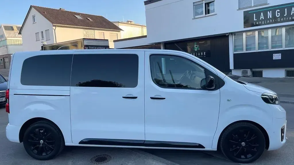 Gebraucht Toyota Proace Verso Executive 177 PS (130 kW) 2020 Weiß Kombi