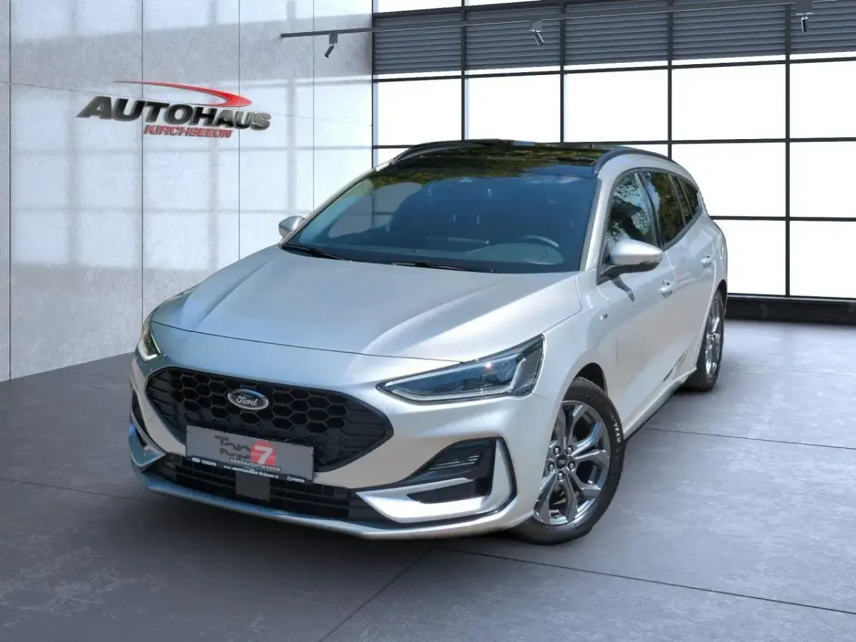 Gebraucht Ford Focus ST-Line X 155 PS (114 kW) 2024 Silber Kombi